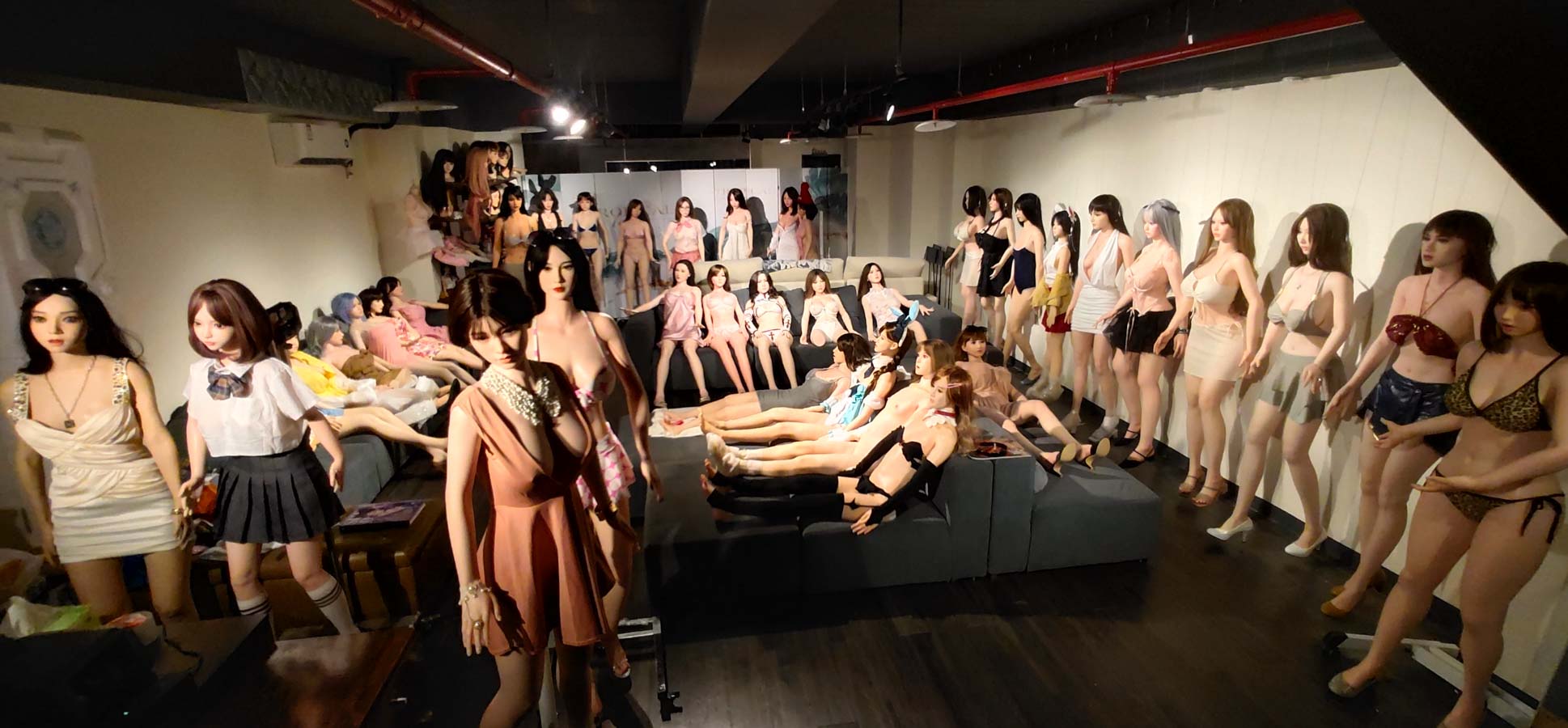 全新矽膠娃娃福利品